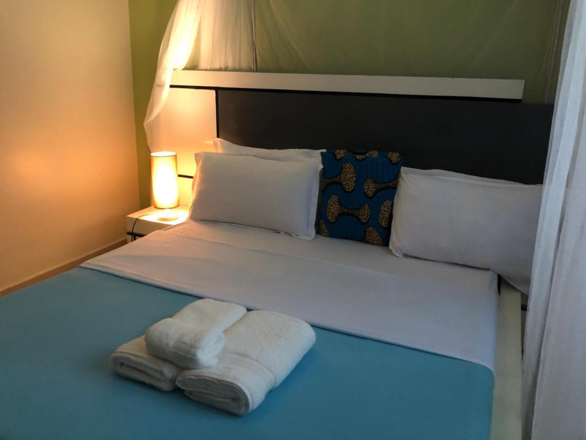 Airport Unique Hotel 恩德培 外观 照片